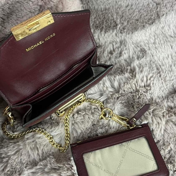 MICHAEL KORS CHAIN WALLET - Picture 5 of 5